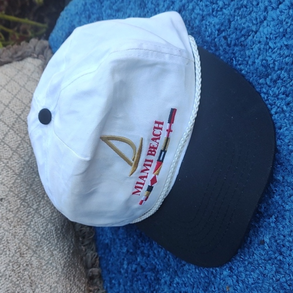 Miami Beach Hat